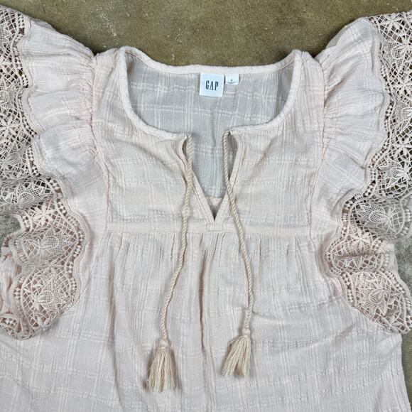 Gap Women’s Flutter Sleeve Crochet Lace Smock Top Blouse Size Small Pink - Picture 2 of 11